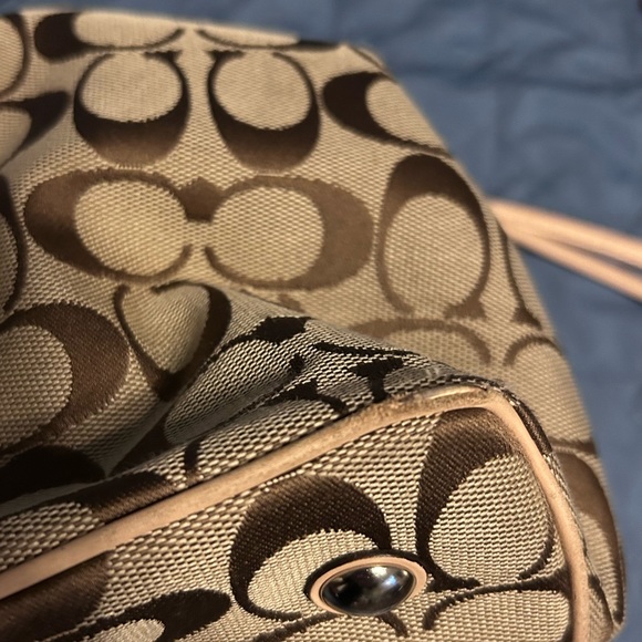 AUTHENTIC COACH SIGNATURE STRIPE PYTHON STRIPE CARRYALL. - Picture 12 of 14